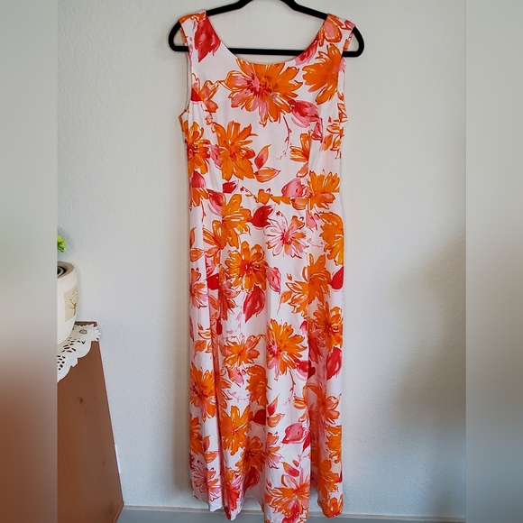 Chadwicks Dresses & Skirts - Chadwicks Colorful Dress